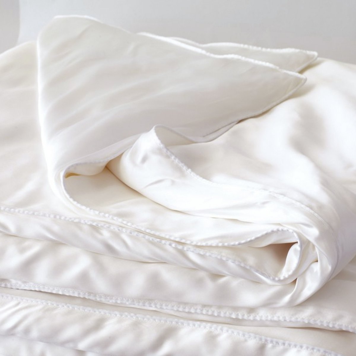 Winter Silk Covered Comforter, Raw Silk Duvet Cover